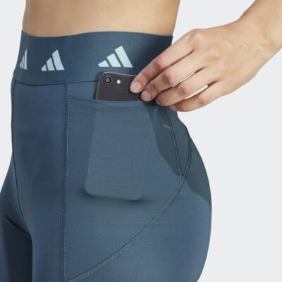 IK4658_8_APPAREL_On Model_Detail View 2_grey