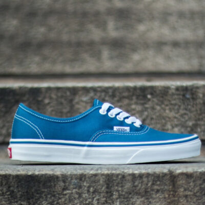 Vans UA Authentic