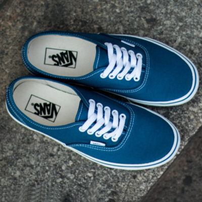 Vans UA Authentic