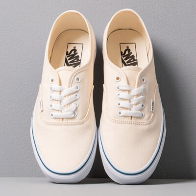 Vans UA Authentic