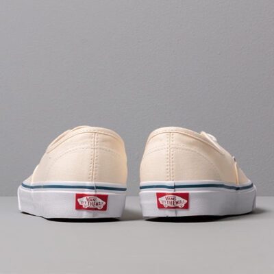 Vans UA Authentic