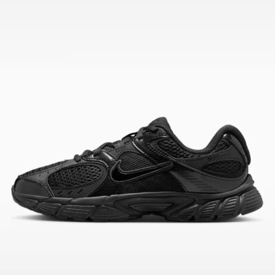 Nike V5 Rnr Sneakers